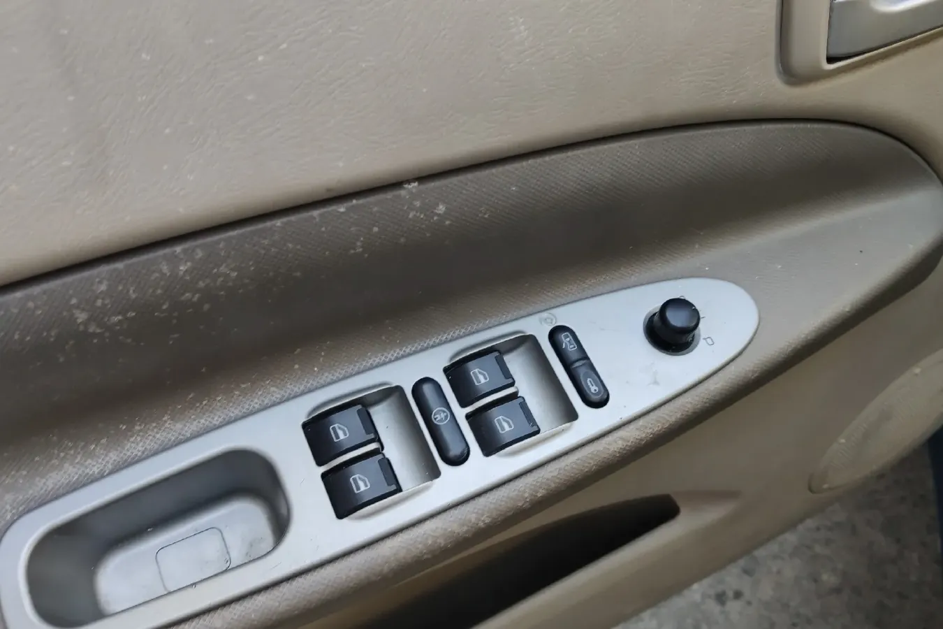 2009 Chery Tiggo 1.6L 108HP L4 5MT,autocango,china used car exporter,china ev exporter,chinese used car exporter,chinese used ev exporter