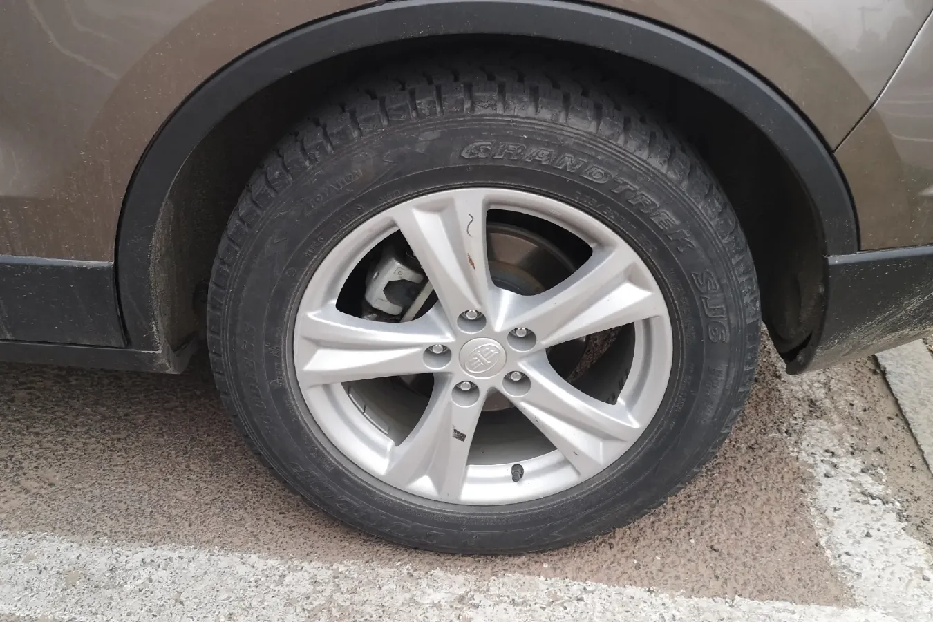 2016 Bestune X80 2.0L 147HP L4 6AT,autocango,china used car exporter,china ev exporter,chinese used car exporter,chinese used ev exporter