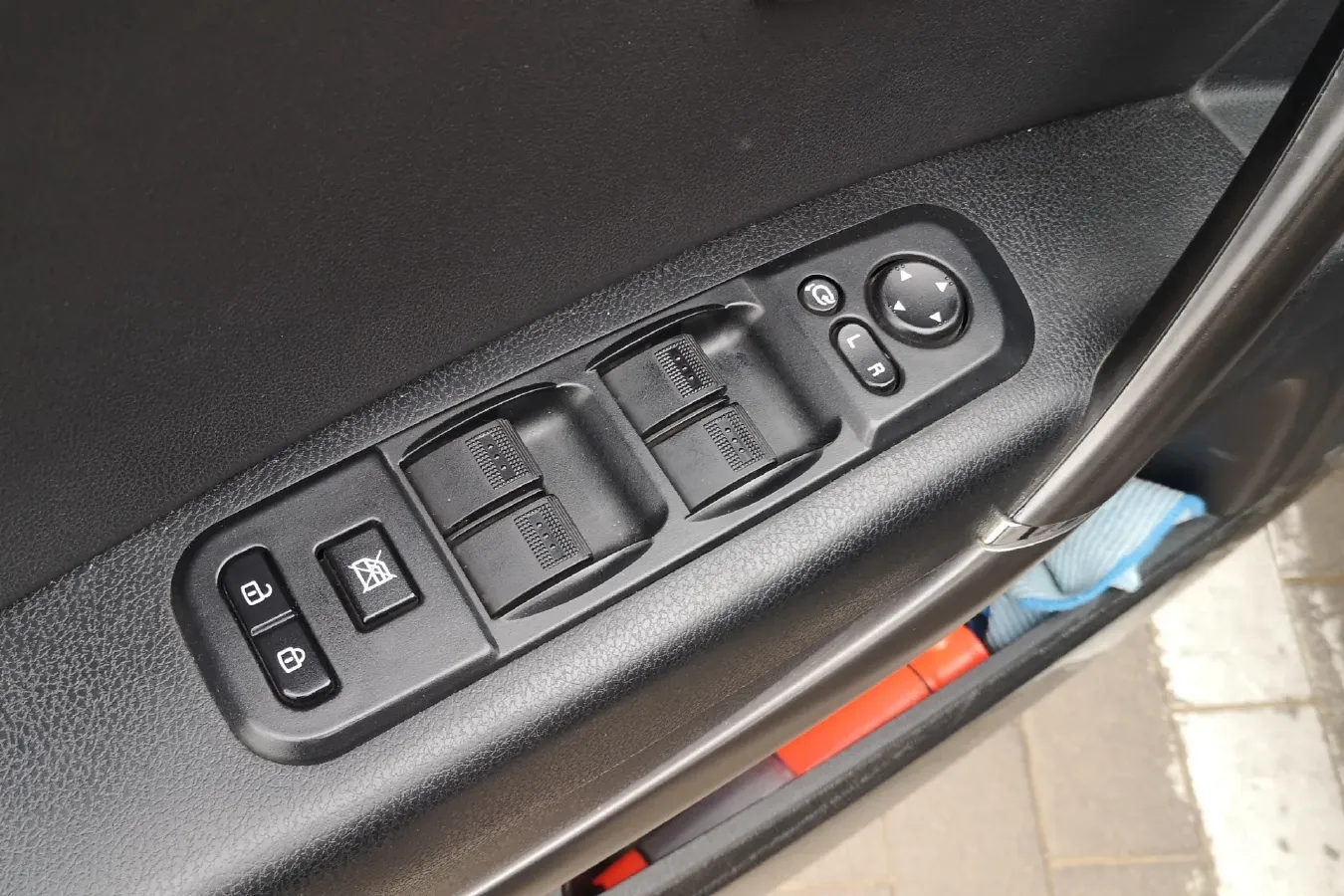 2016 Bestune X80 2.0L 147HP L4 6AT,autocango,china used car exporter,china ev exporter,chinese used car exporter,chinese used ev exporter