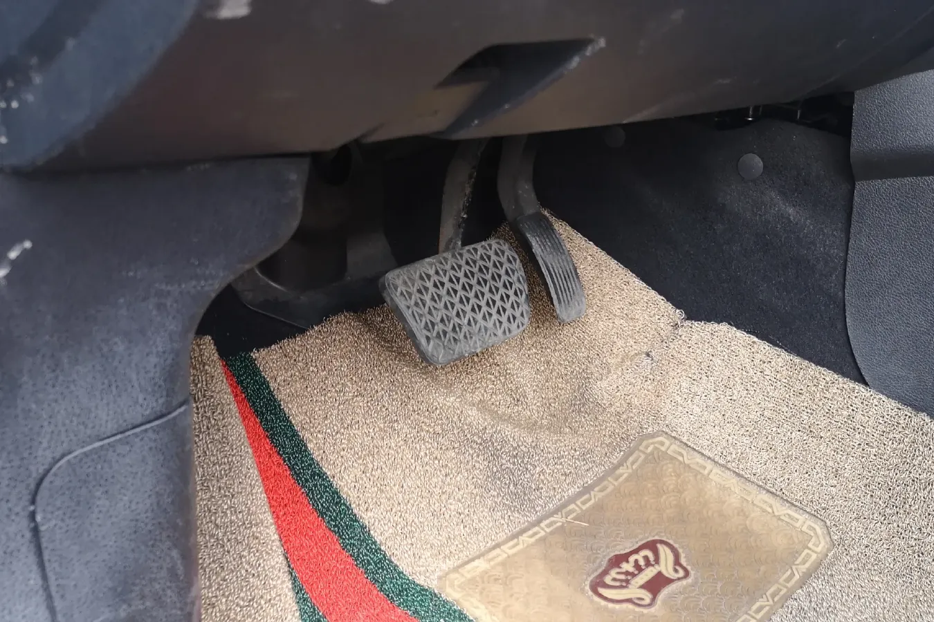 2016 Bestune X80 2.0L 147HP L4 6AT,autocango,china used car exporter,china ev exporter,chinese used car exporter,chinese used ev exporter