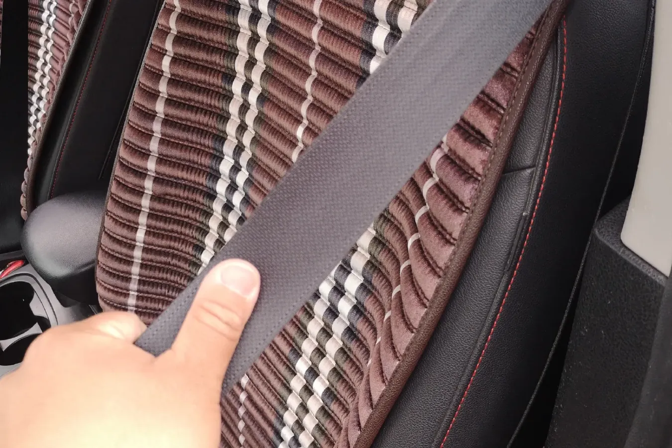 2016 Bestune X80 2.0L 147HP L4 6AT,autocango,china used car exporter,china ev exporter,chinese used car exporter,chinese used ev exporter