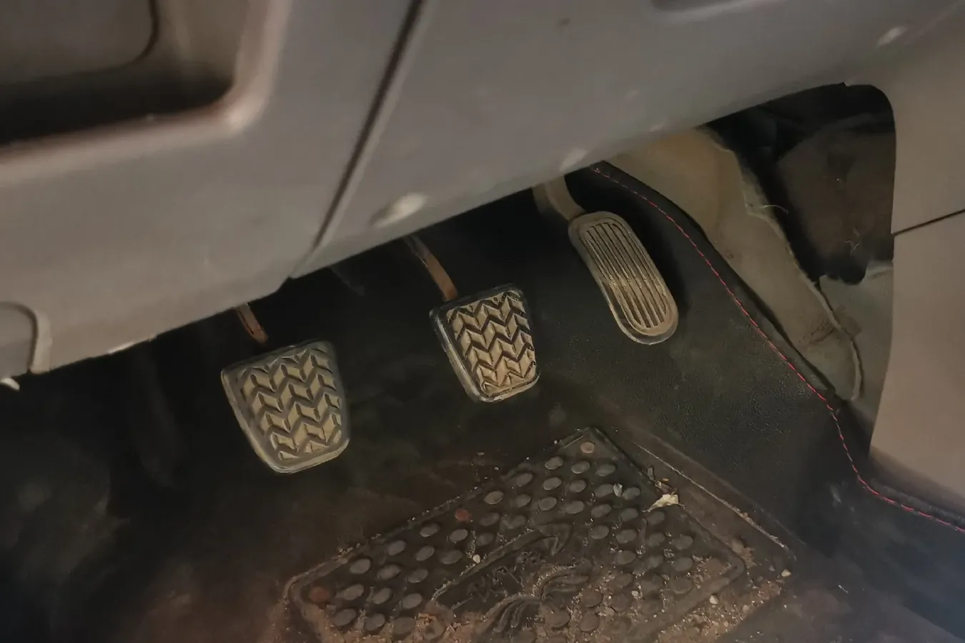 2011 FAW XiaLi N5 1.3L 91HP L4 5MT,autocango,china used car exporter,china ev exporter,chinese used car exporter,chinese used ev exporter