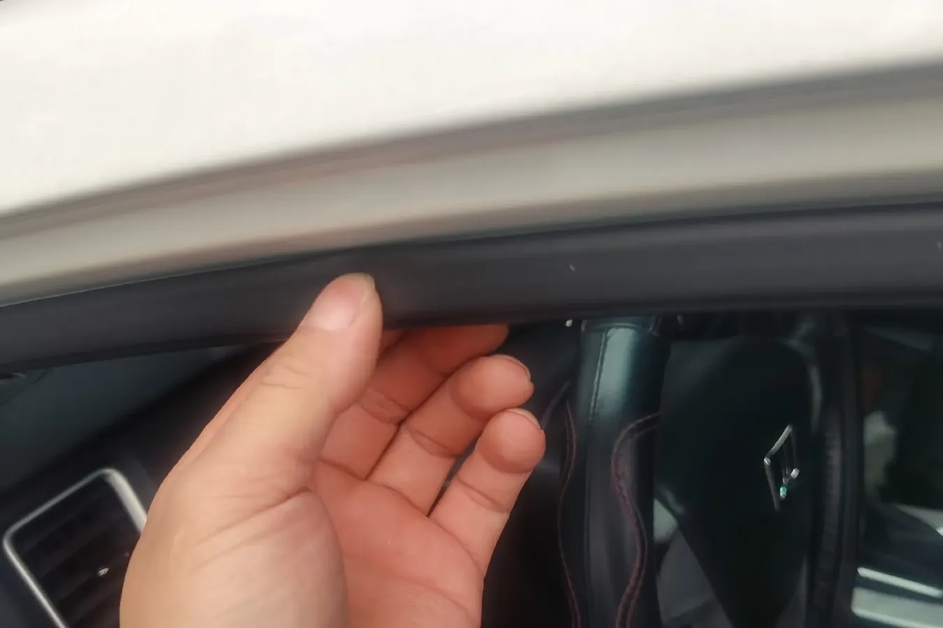 2013 Luxgen 5 1.8T 154HP L4 5AT,autocango,china used car exporter,china ev exporter,chinese used car exporter,chinese used ev exporter