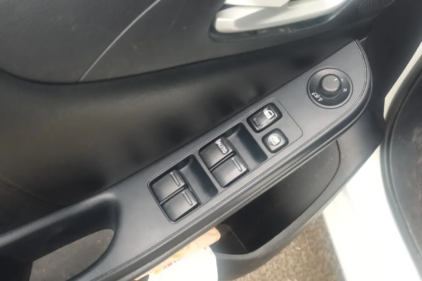 2013 Luxgen 5 1.8T 154HP L4 5AT,autocango,china used car exporter,china ev exporter,chinese used car exporter,chinese used ev exporter