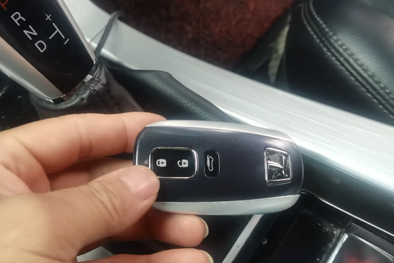 2013 Luxgen 5 1.8T 154HP L4 5AT,autocango,china used car exporter,china ev exporter,chinese used car exporter,chinese used ev exporter