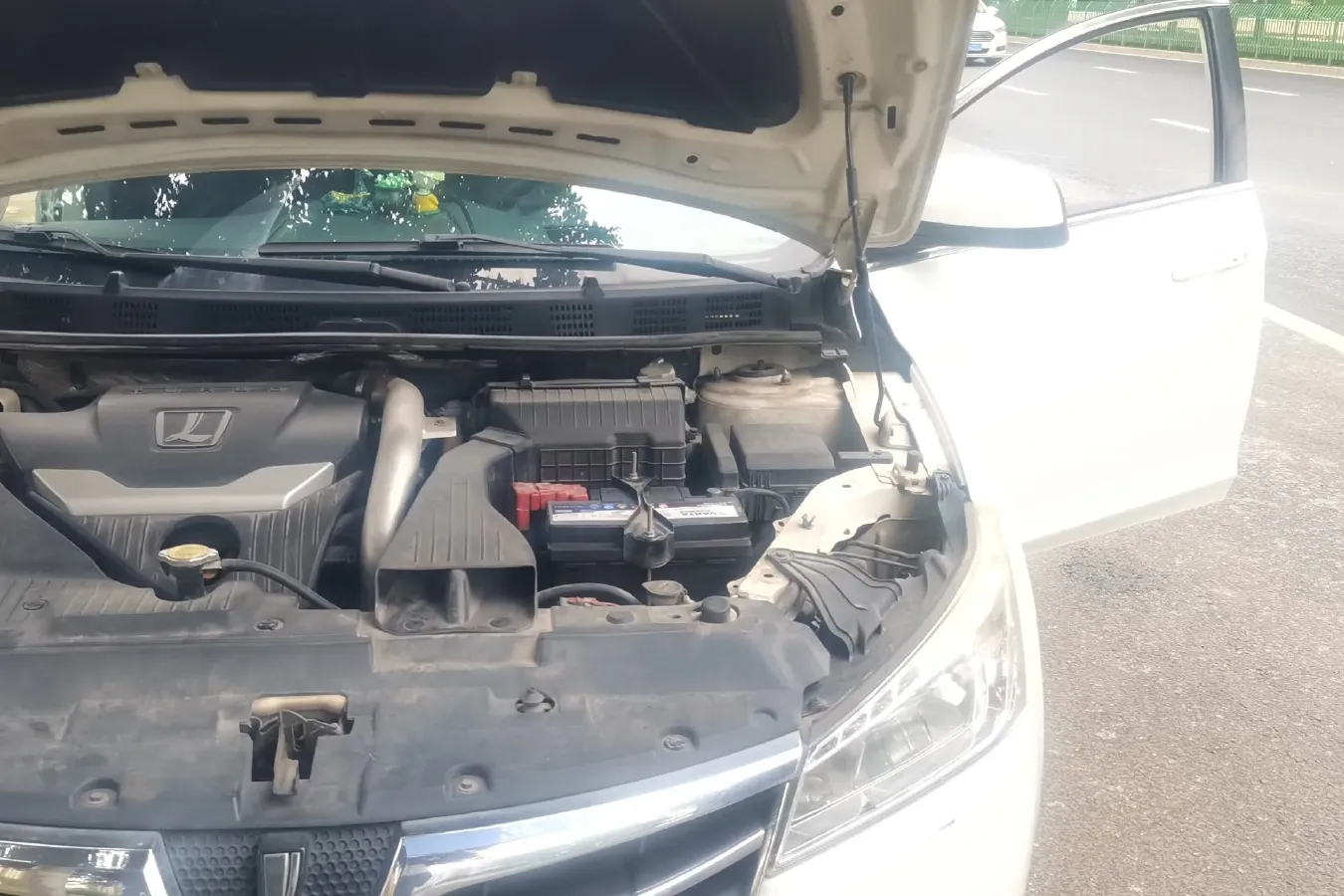 2013 Luxgen 5 1.8T 154HP L4 5AT,autocango,china used car exporter,china ev exporter,chinese used car exporter,chinese used ev exporter