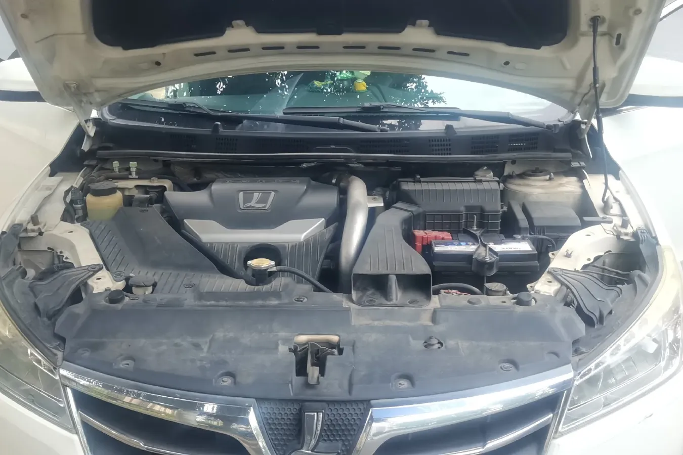 2013 Luxgen 5 1.8T 154HP L4 5AT,autocango,china used car exporter,china ev exporter,chinese used car exporter,chinese used ev exporter