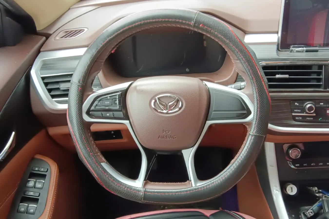 2018 BAIC Hyosow S7 1.5T 150HP L4 6MT,autocango,china used car exporter,china ev exporter,chinese used car exporter,chinese used ev exporter