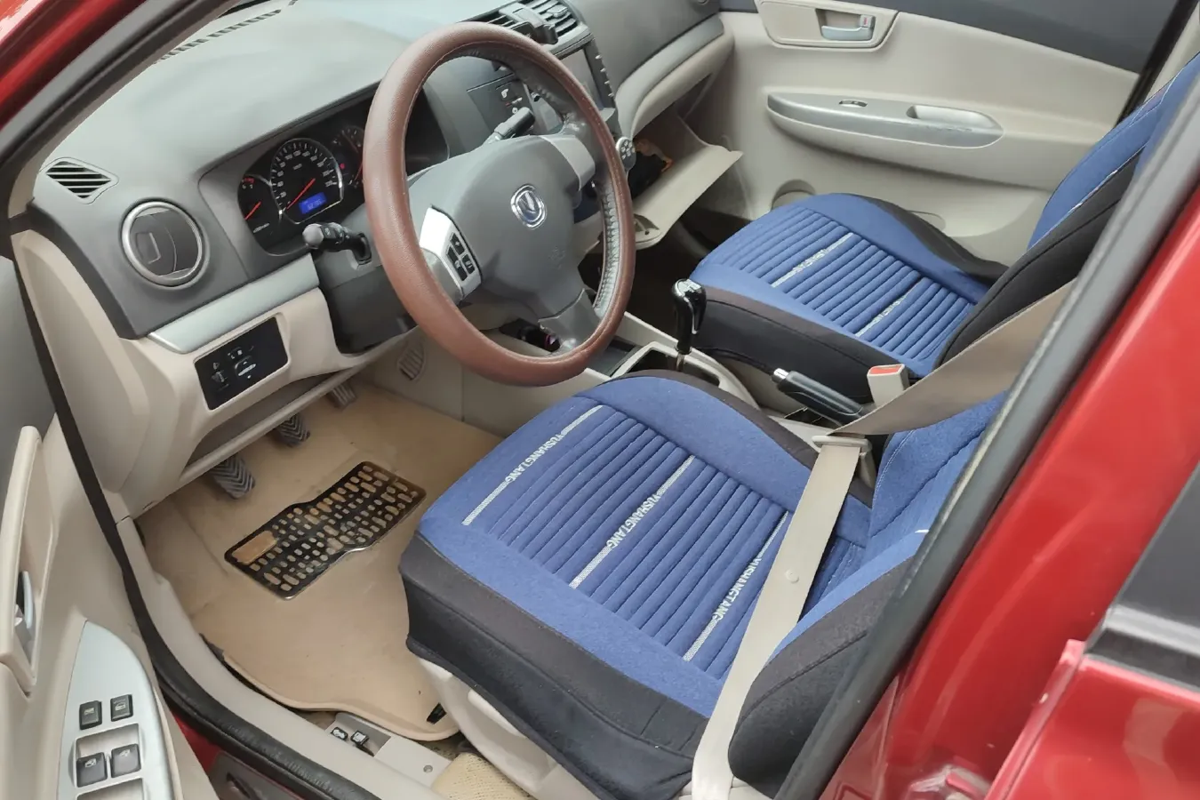 2012 ChangAn Alsvin V5 1.5L 114HP L4 5MT,autocango,china used car exporter,china ev exporter,chinese used car exporter,chinese used ev exporter