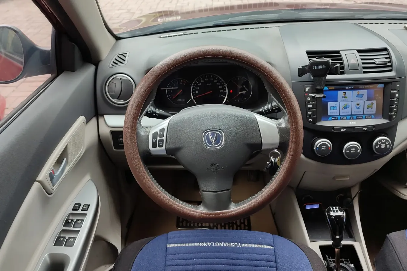 2012 ChangAn Alsvin V5 1.5L 114HP L4 5MT,autocango,china used car exporter,china ev exporter,chinese used car exporter,chinese used ev exporter