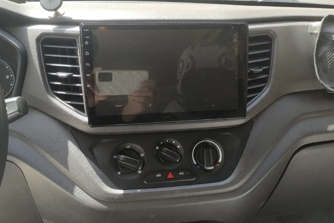 2019 WuLing HongGuang V 1.5L 99HP L4 6MT,autocango,china used car exporter,china ev exporter,chinese used car exporter,chinese used ev exporter