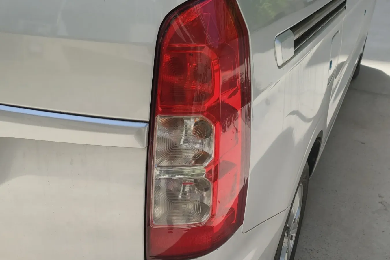 2019 WuLing HongGuang V 1.5L 99HP L4 6MT,autocango,china used car exporter,china ev exporter,chinese used car exporter,chinese used ev exporter