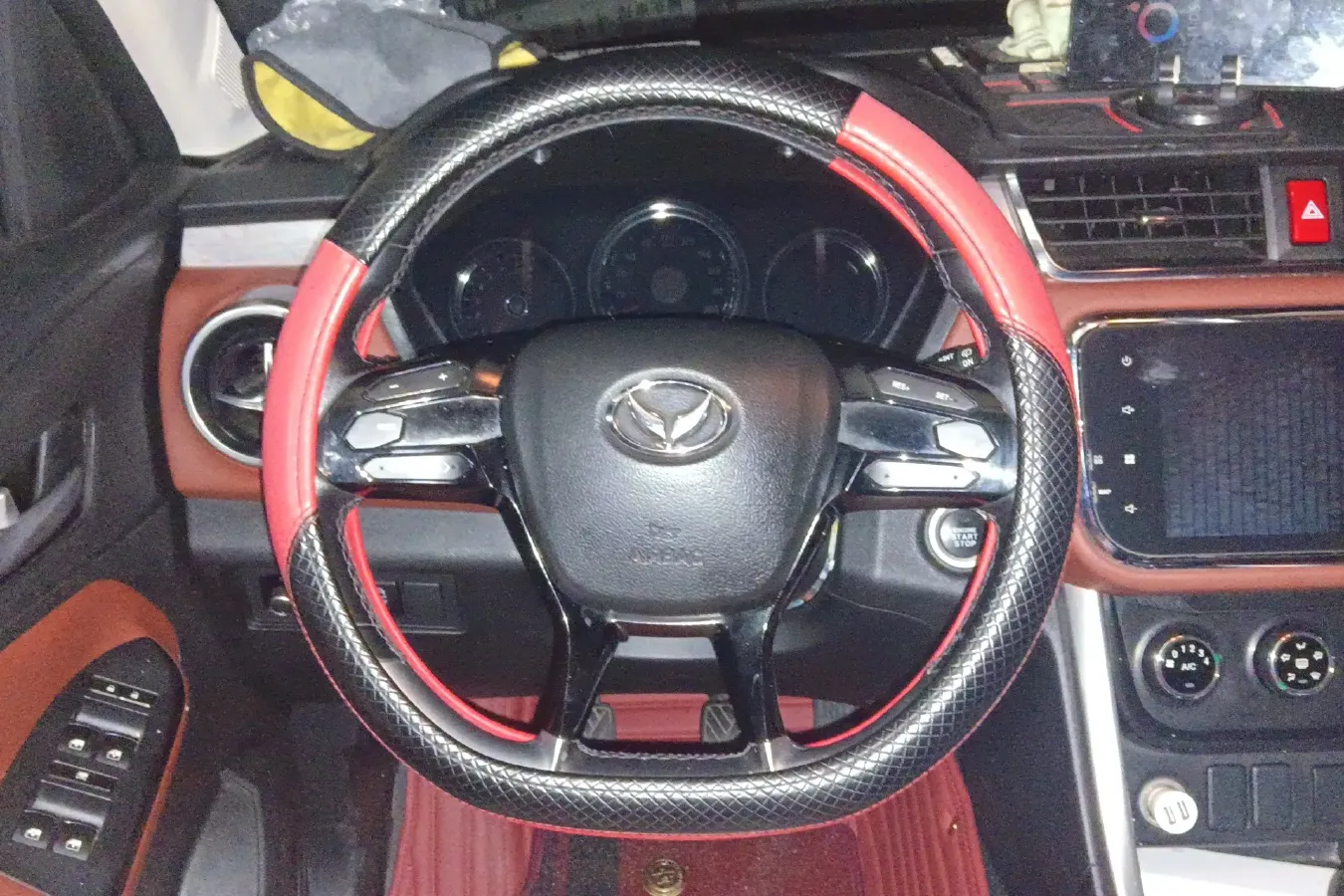 2016 BAIC Hyosow S3 1.5L 113HP L4 5MT,autocango,china used car exporter,china ev exporter,chinese used car exporter,chinese used ev exporter