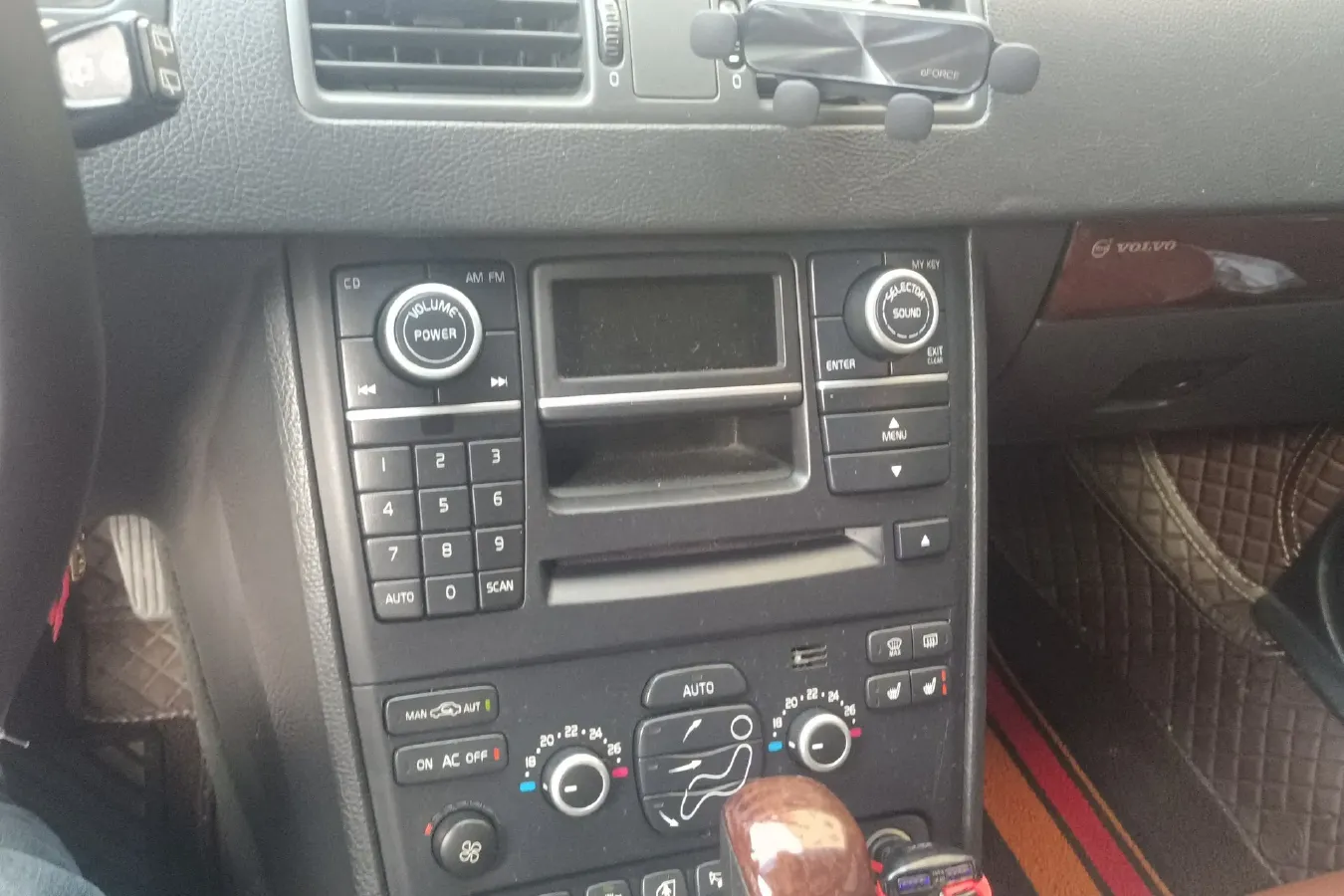 2014 Volvo XC Classic 2.5T 209HP L5 5AT,autocango,china used car exporter,china ev exporter,chinese used car exporter,chinese used ev exporter