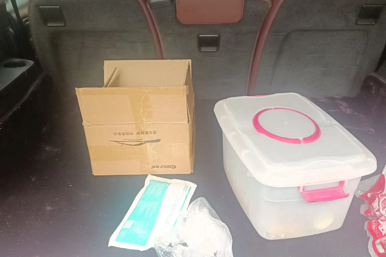 2014 Volvo XC Classic 2.5T 209HP L5 5AT,autocango,china used car exporter,china ev exporter,chinese used car exporter,chinese used ev exporter