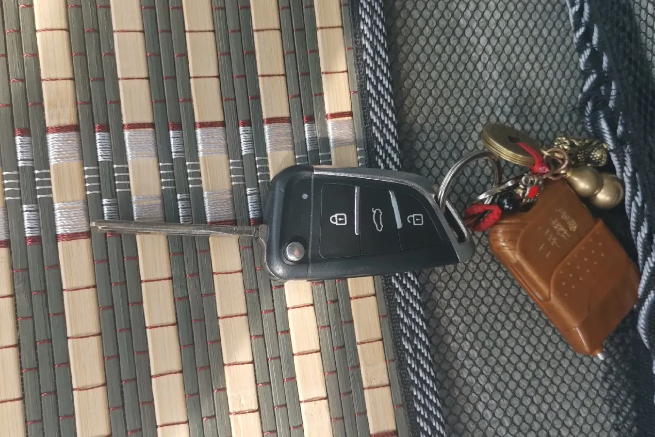 2012 Geely GC7 1.5L 106HP L4 5MT,autocango,china used car exporter,china ev exporter,chinese used car exporter,chinese used ev exporter