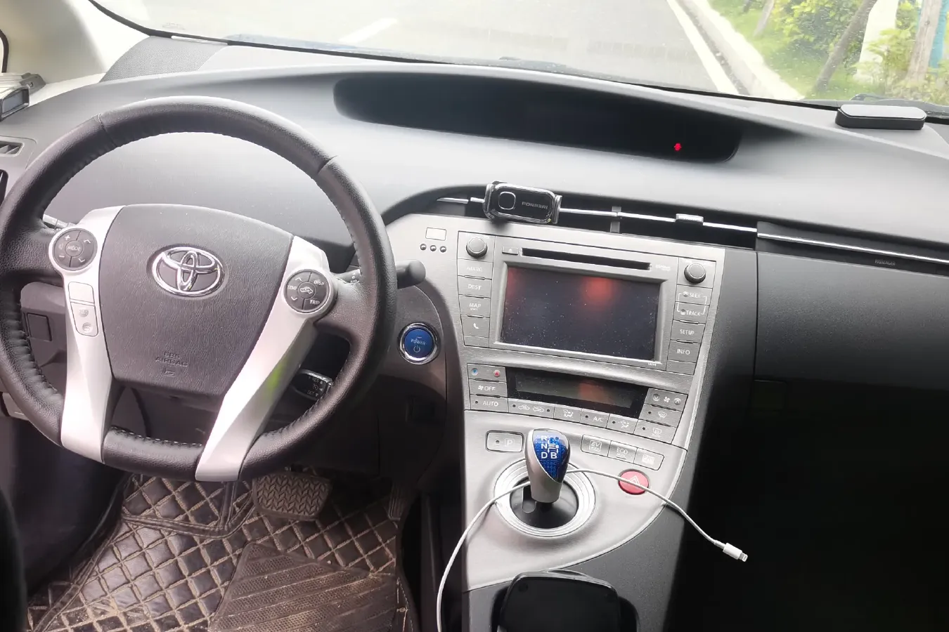2012 Toyota Prius 1.8L 99HP L4 E-CVT Hybrid,autocango,china used car exporter,china ev exporter,chinese used car exporter,chinese used ev exporter