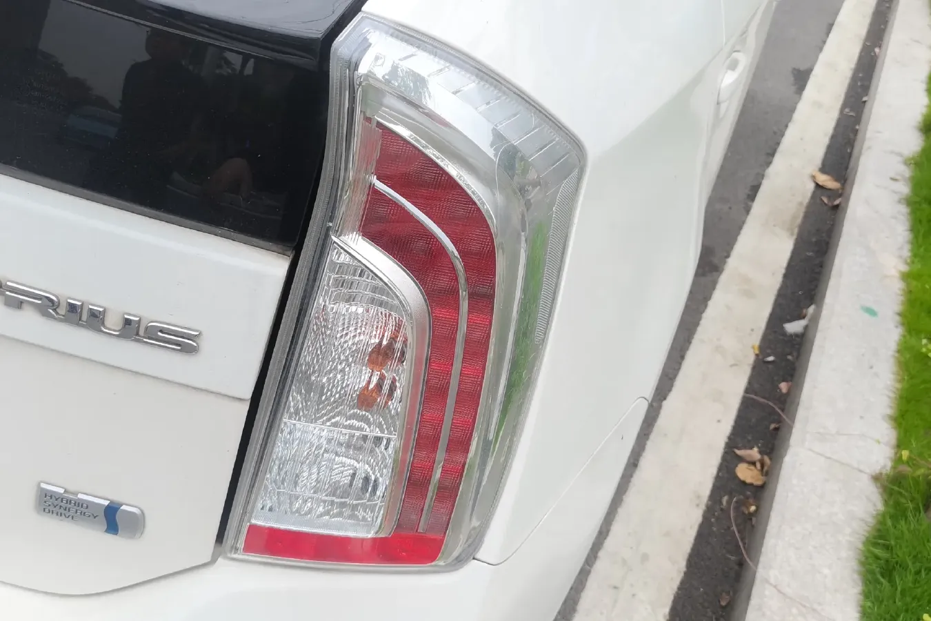 2012 Toyota Prius 1.8L 99HP L4 E-CVT Hybrid,autocango,china used car exporter,china ev exporter,chinese used car exporter,chinese used ev exporter