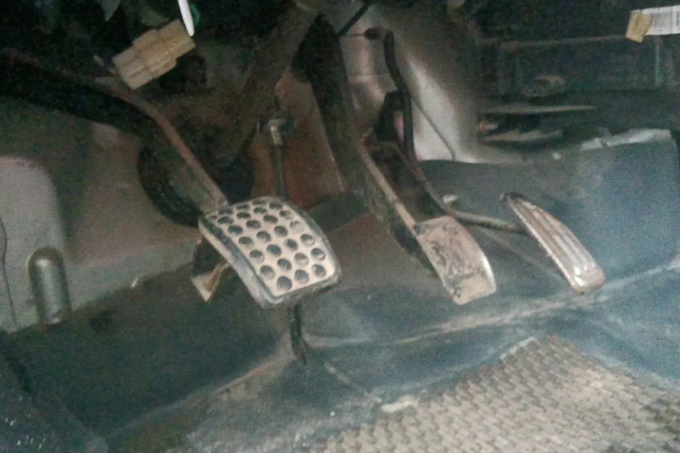 2015 ChangAn Kaicene ShenQi T20 1.3L 99HP L4 5MT,autocango,china used car exporter,china ev exporter,chinese used car exporter,chinese used ev exporter