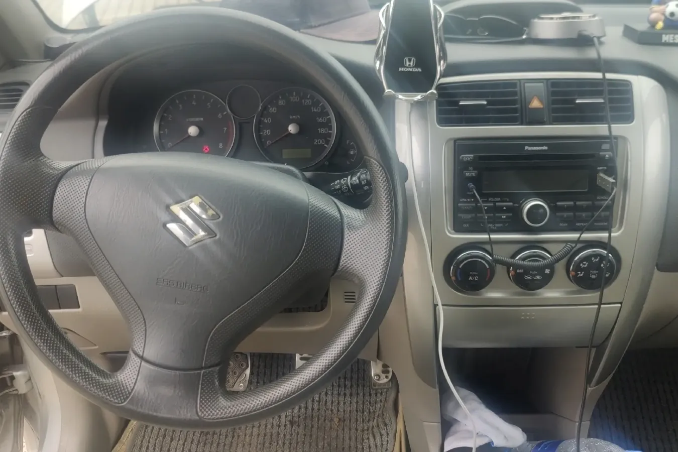 2006 Suzuki Liana 1.6L 95HP L4 5MT,autocango,china used car exporter,china ev exporter,chinese used car exporter,chinese used ev exporter