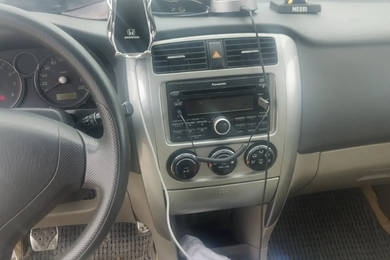 2006 Suzuki Liana 1.6L 95HP L4 5MT,autocango,china used car exporter,china ev exporter,chinese used car exporter,chinese used ev exporter