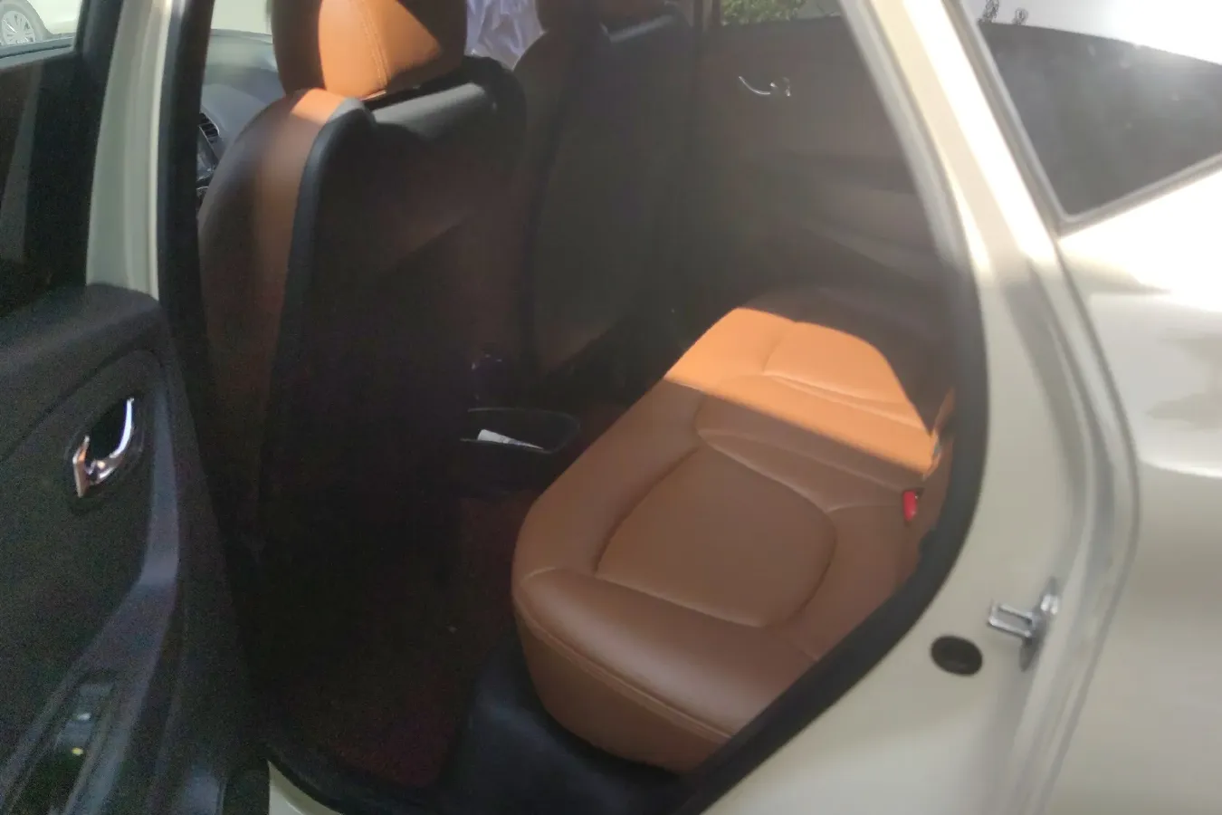 2015 Renault  Captur 1.2T 116HP L4 6DCT,autocango,china used car exporter,china ev exporter,chinese used car exporter,chinese used ev exporter