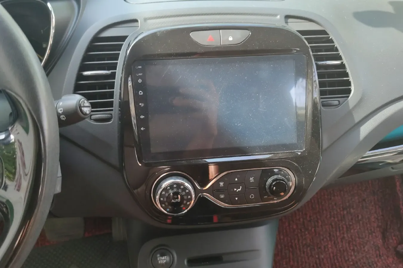 2015 Renault  Captur 1.2T 116HP L4 6DCT,autocango,china used car exporter,china ev exporter,chinese used car exporter,chinese used ev exporter