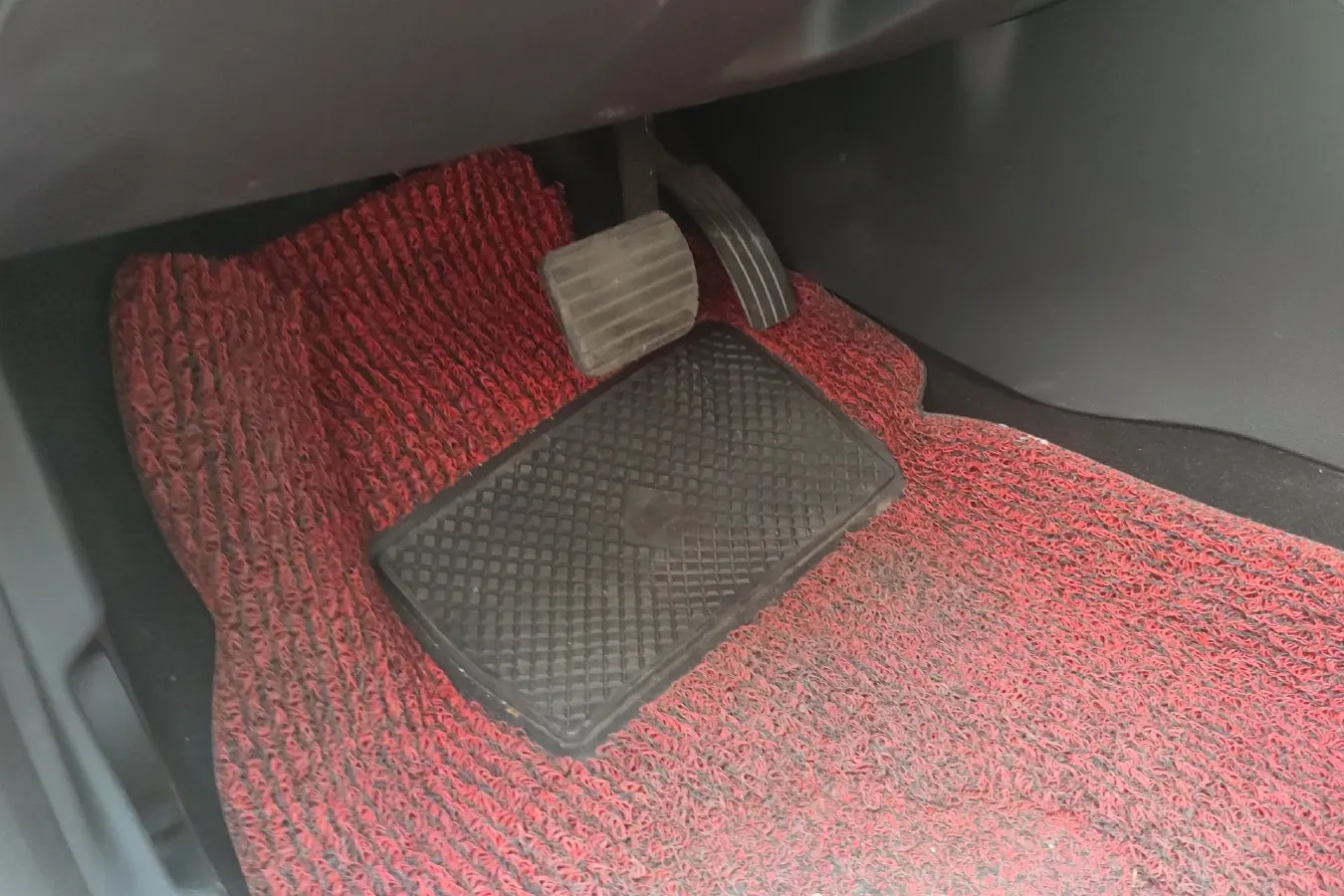 2015 Renault  Captur 1.2T 116HP L4 6DCT,autocango,china used car exporter,china ev exporter,chinese used car exporter,chinese used ev exporter