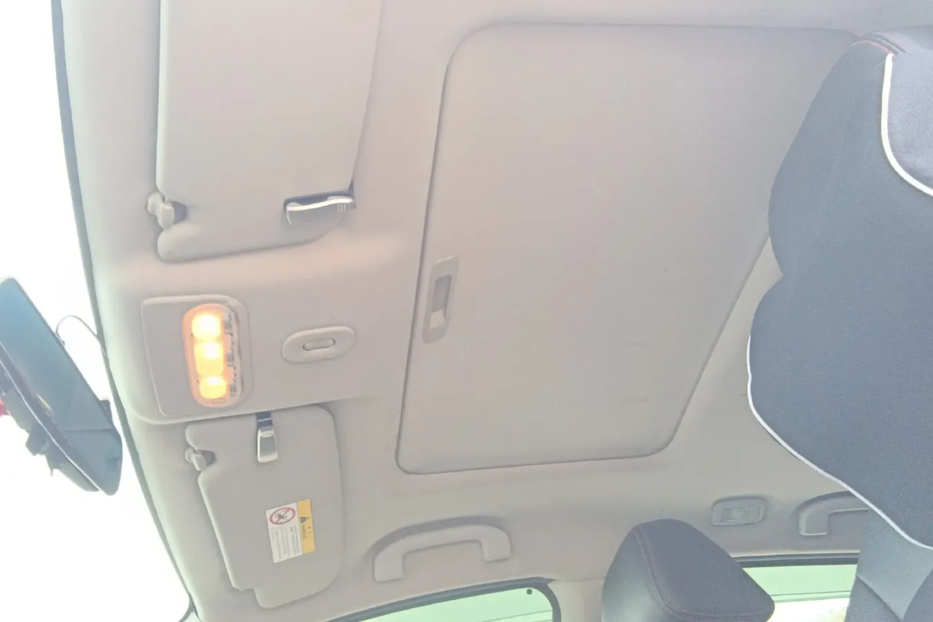 2018 Venucia T70 2.0L 144HP L4 CVT,autocango,china used car exporter,china ev exporter,chinese used car exporter,chinese used ev exporter