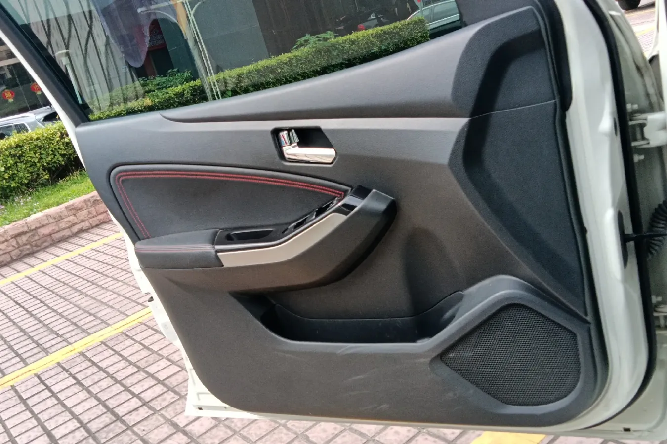 2018 Venucia T70 2.0L 144HP L4 CVT,autocango,china used car exporter,china ev exporter,chinese used car exporter,chinese used ev exporter