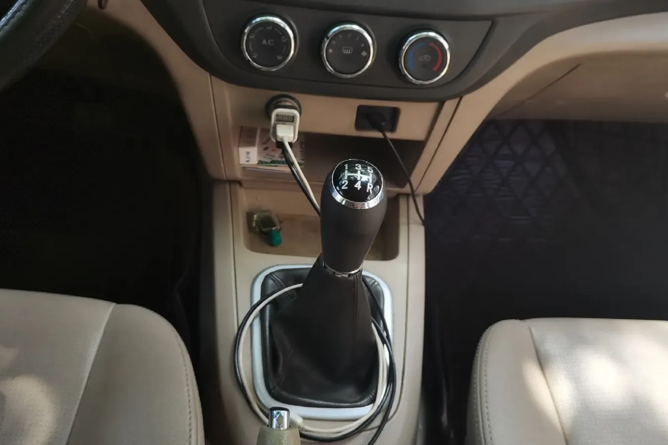 2011 Chery E5 1.5L 109HP L4 5MT,autocango,china used car exporter,china ev exporter,chinese used car exporter,chinese used ev exporter