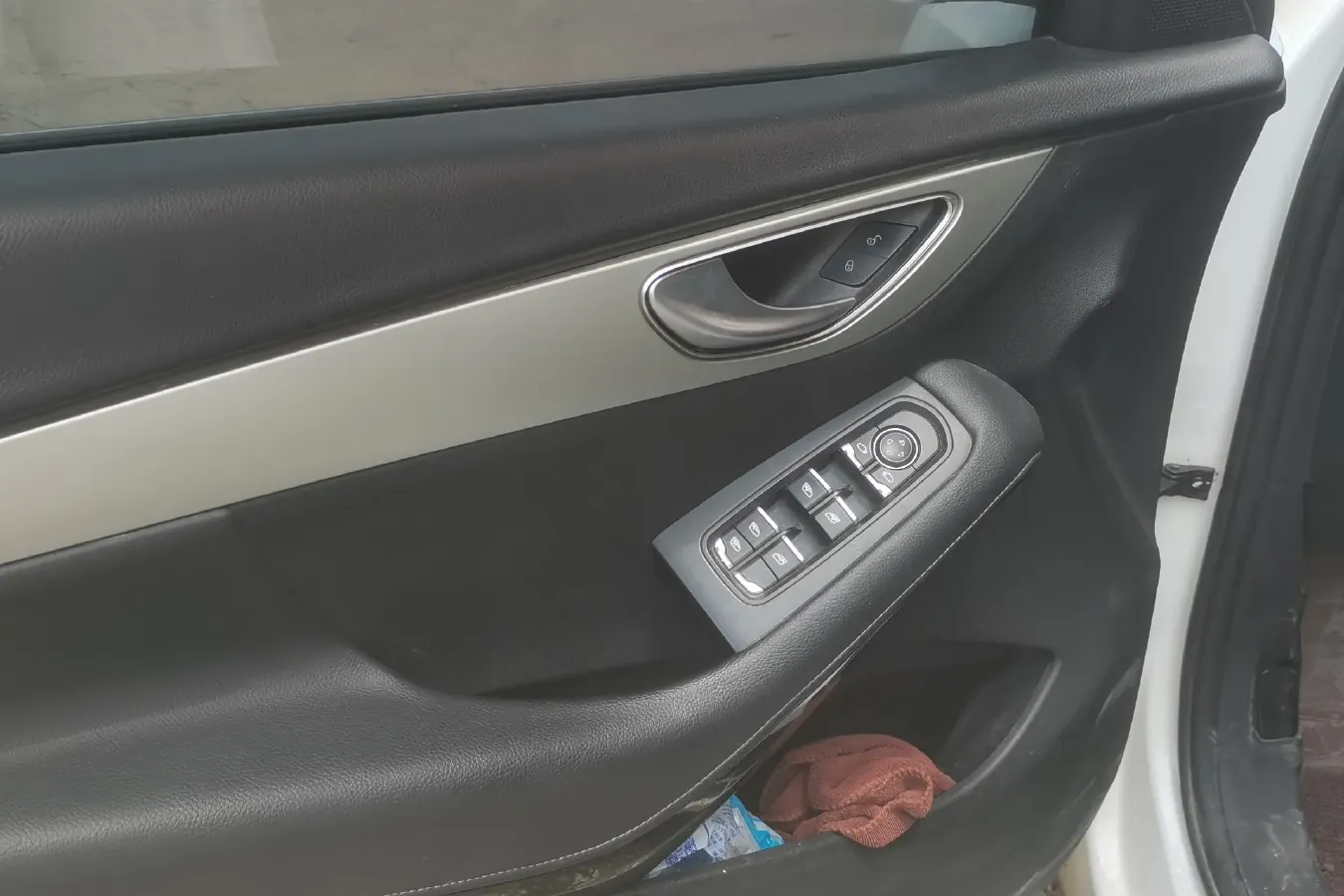 2016 Zotye SR7 1.5T 150HP L4 5MT,autocango,china used car exporter,china ev exporter,chinese used car exporter,chinese used ev exporter