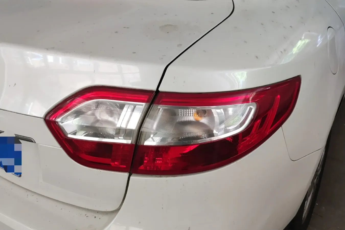 2013 Renault  Fluence 2.0L 137HP L4 CVT,autocango,china used car exporter,china ev exporter,chinese used car exporter,chinese used ev exporter