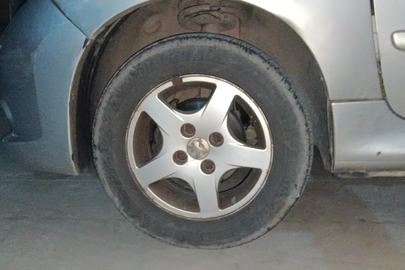 2011 Peugeot 207 1.4L 76HP L4 5MT,autocango,china used car exporter,china ev exporter,chinese used car exporter,chinese used ev exporter