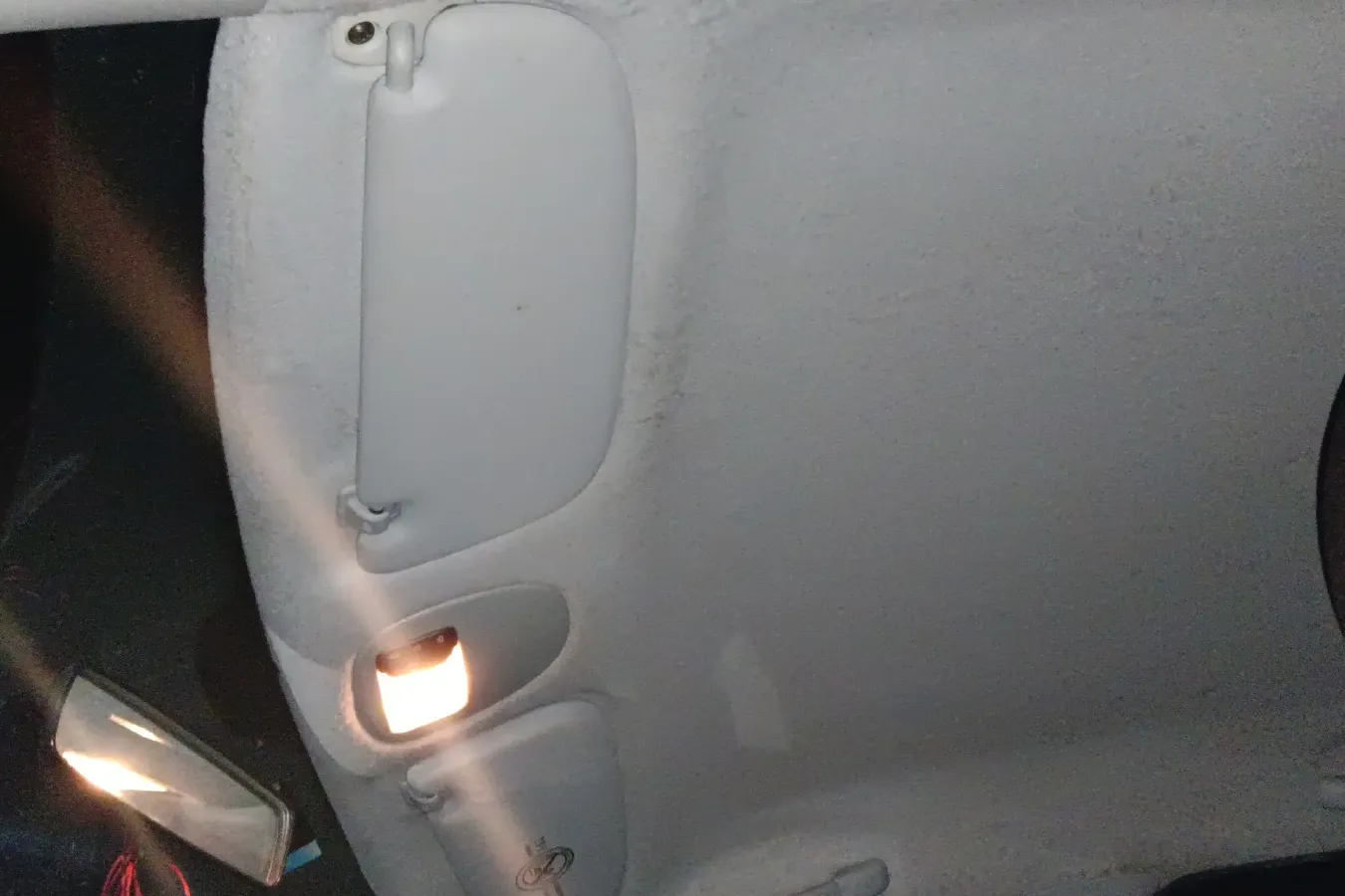 2011 Peugeot 207 1.4L 76HP L4 5MT,autocango,china used car exporter,china ev exporter,chinese used car exporter,chinese used ev exporter