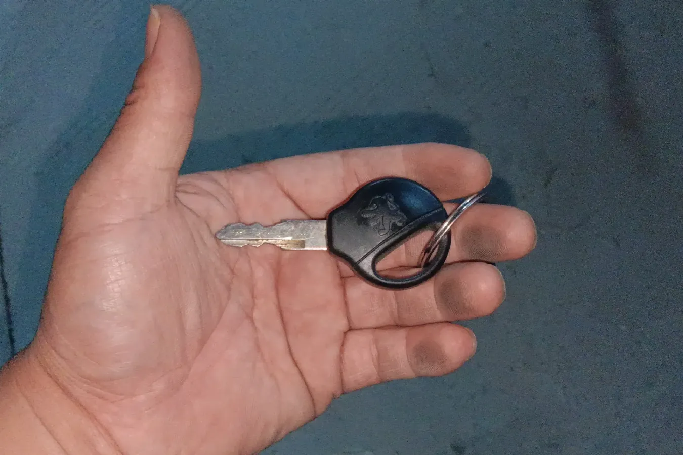 2011 Peugeot 207 1.4L 76HP L4 5MT,autocango,china used car exporter,china ev exporter,chinese used car exporter,chinese used ev exporter