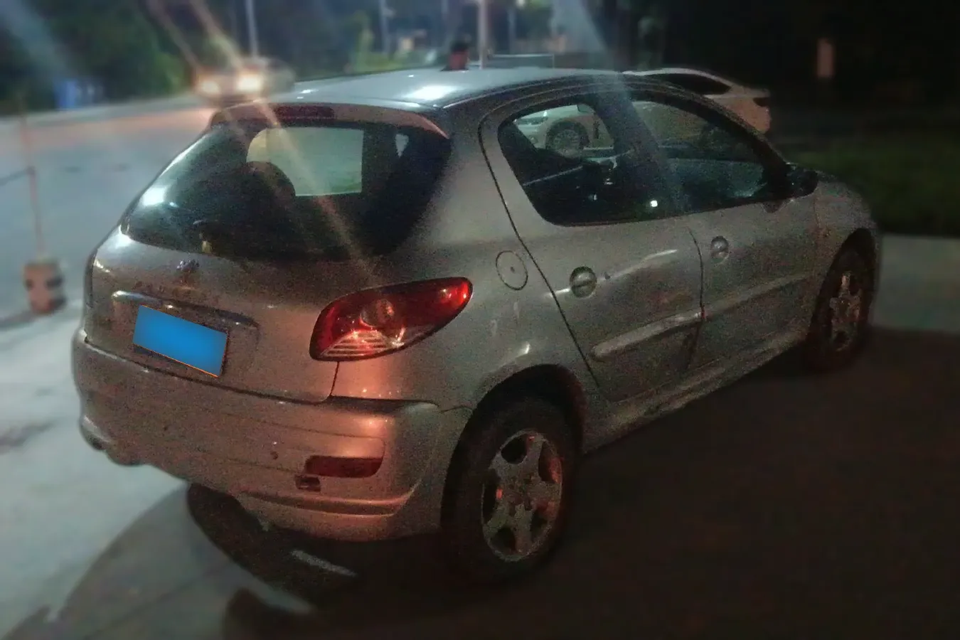 2011 Peugeot 207 1.4L 76HP L4 5MT,autocango,china used car exporter,china ev exporter,chinese used car exporter,chinese used ev exporter