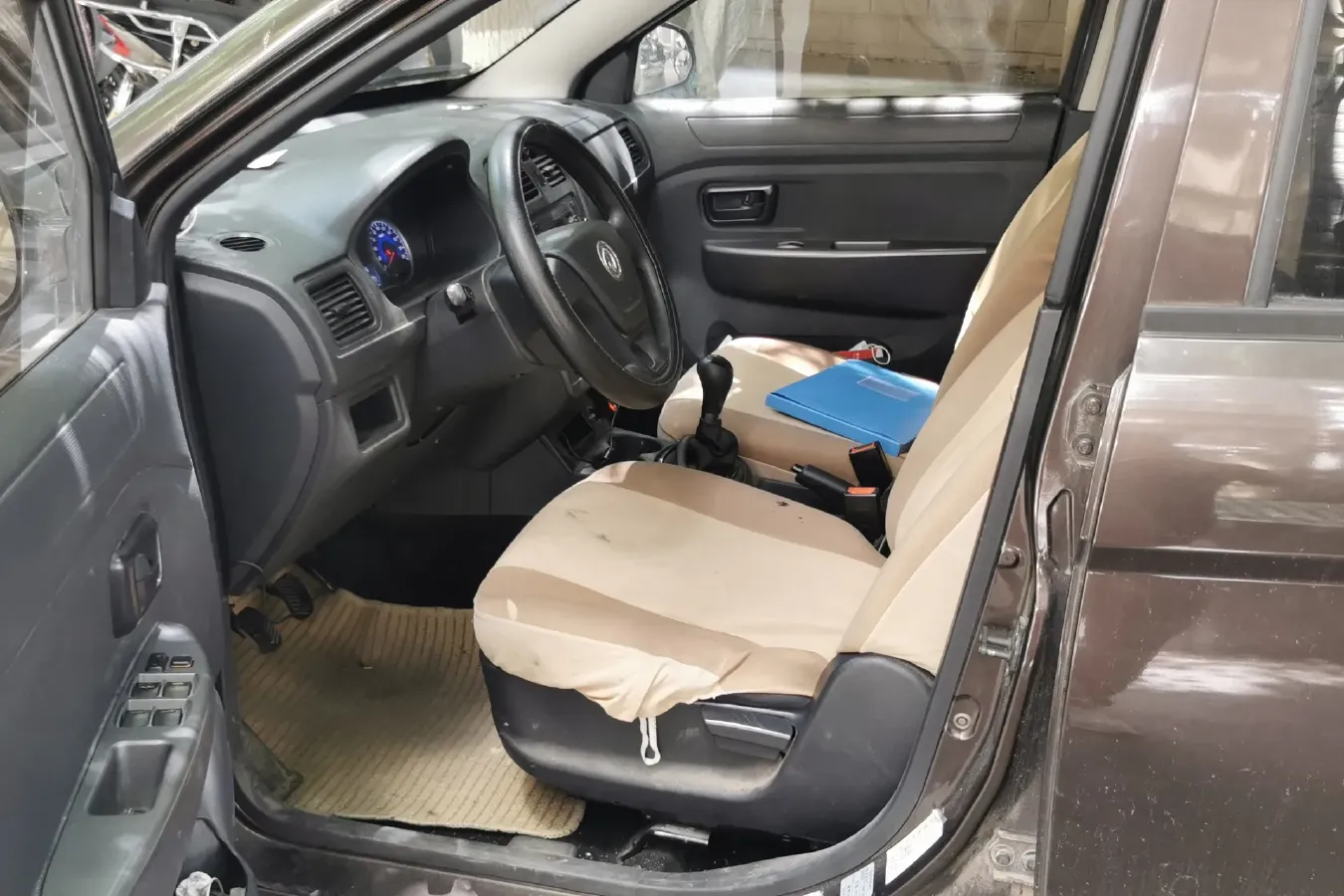 2014 DongFeng Fengon Fengon 330 1.3L 96HP L4 5MT,autocango,china used car exporter,china ev exporter,chinese used car exporter,chinese used ev exporter