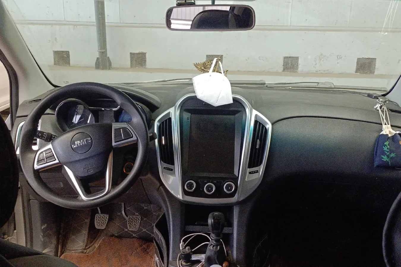 2018 JMC YuHu 3 1.8T 177HP L4 6MT,autocango,china used car exporter,china ev exporter,chinese used car exporter,chinese used ev exporter