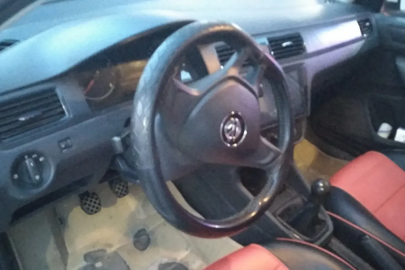 2016 Volkswagen Santana 1.4L 90HP L4 5MT,autocango,china used car exporter,china ev exporter,chinese used car exporter,chinese used ev exporter