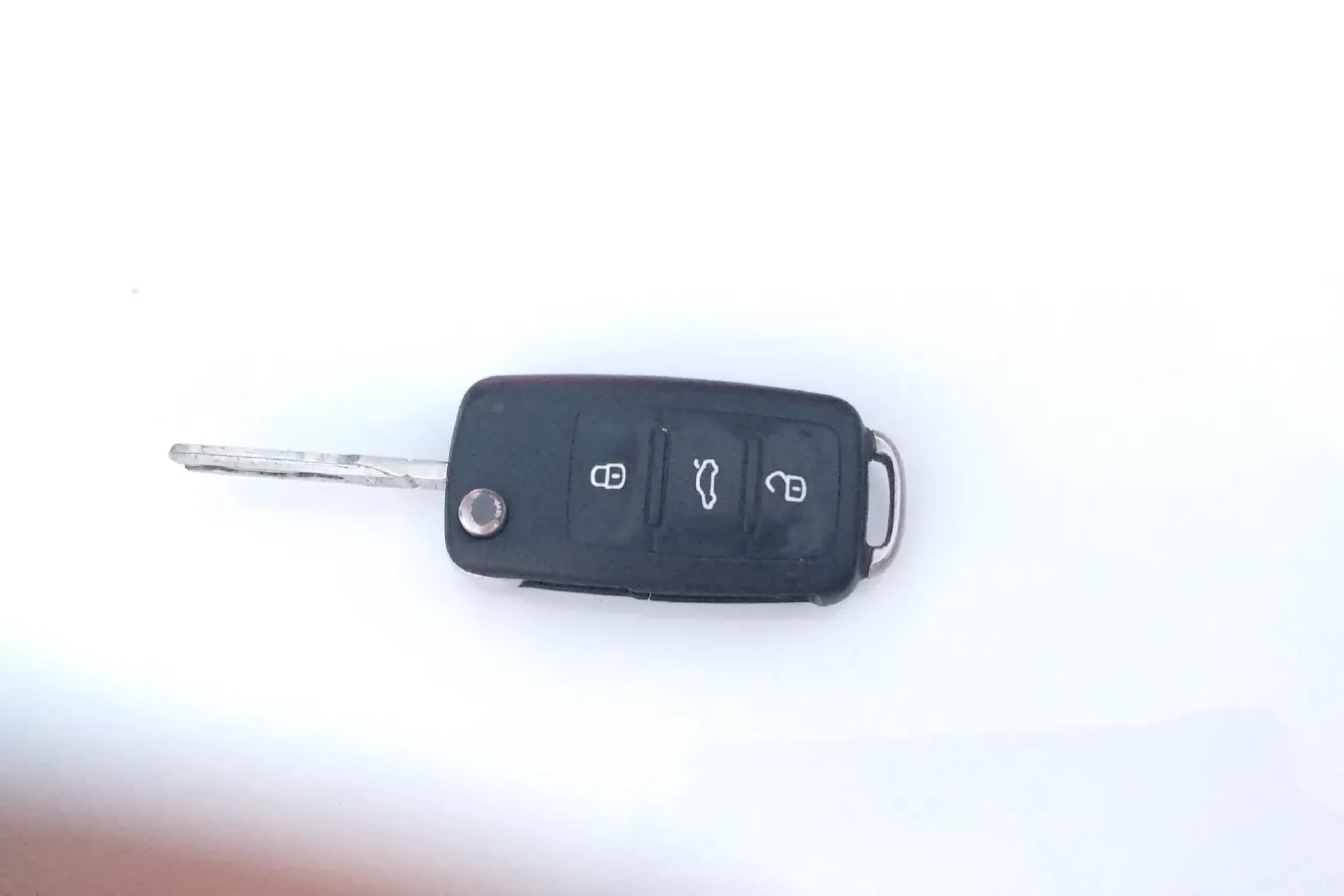 2016 Volkswagen Santana 1.4L 90HP L4 5MT,autocango,china used car exporter,china ev exporter,chinese used car exporter,chinese used ev exporter