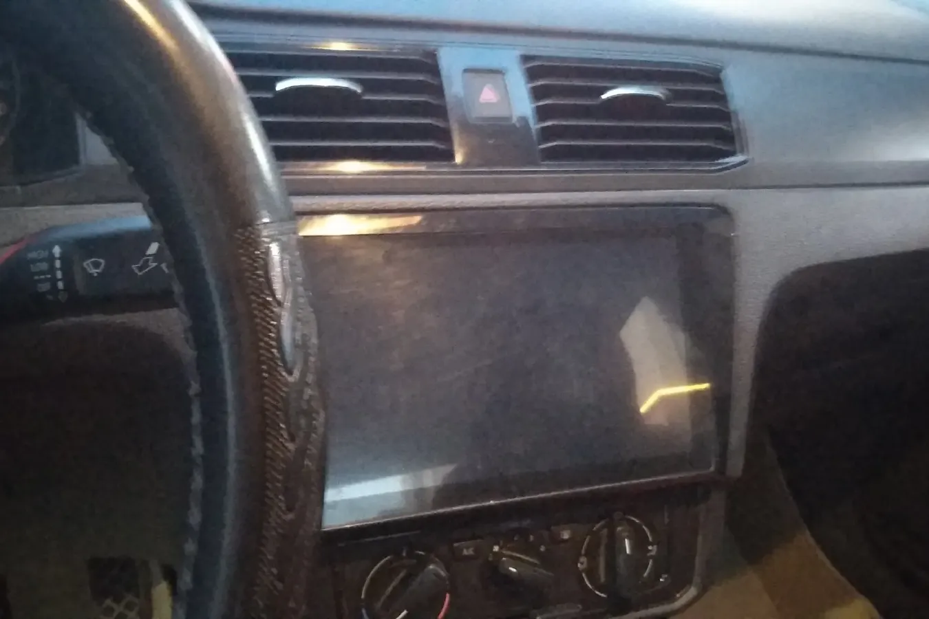 2016 Volkswagen Santana 1.4L 90HP L4 5MT,autocango,china used car exporter,china ev exporter,chinese used car exporter,chinese used ev exporter