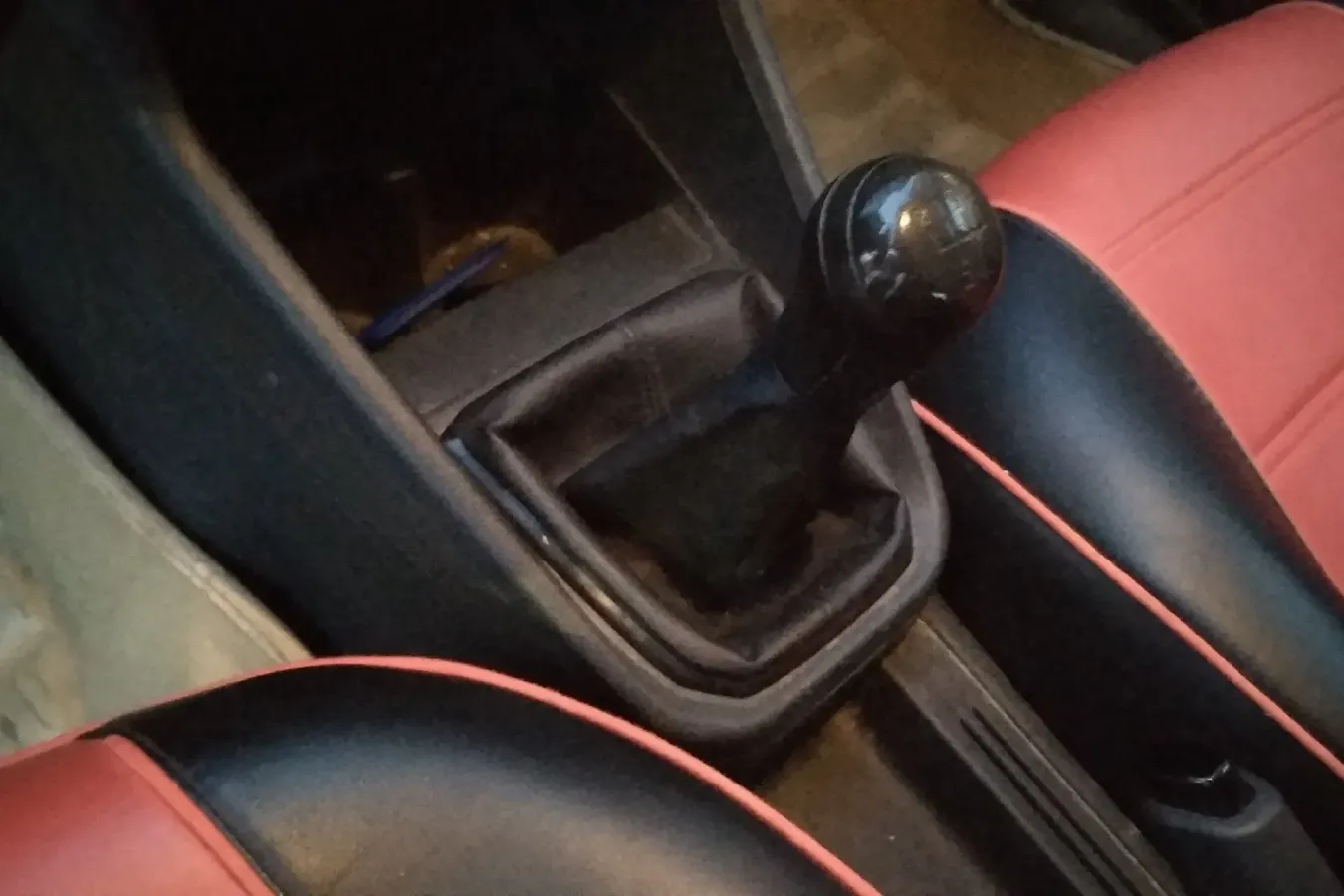 2016 Volkswagen Santana 1.4L 90HP L4 5MT,autocango,china used car exporter,china ev exporter,chinese used car exporter,chinese used ev exporter