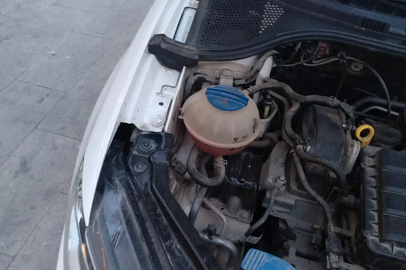 2016 Volkswagen Santana 1.4L 90HP L4 5MT,autocango,china used car exporter,china ev exporter,chinese used car exporter,chinese used ev exporter