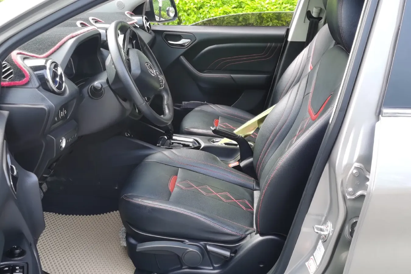 2018 Soueast DX3 1.5T 156HP L4 CVT,autocango,china used car exporter,china ev exporter,chinese used car exporter,chinese used ev exporter