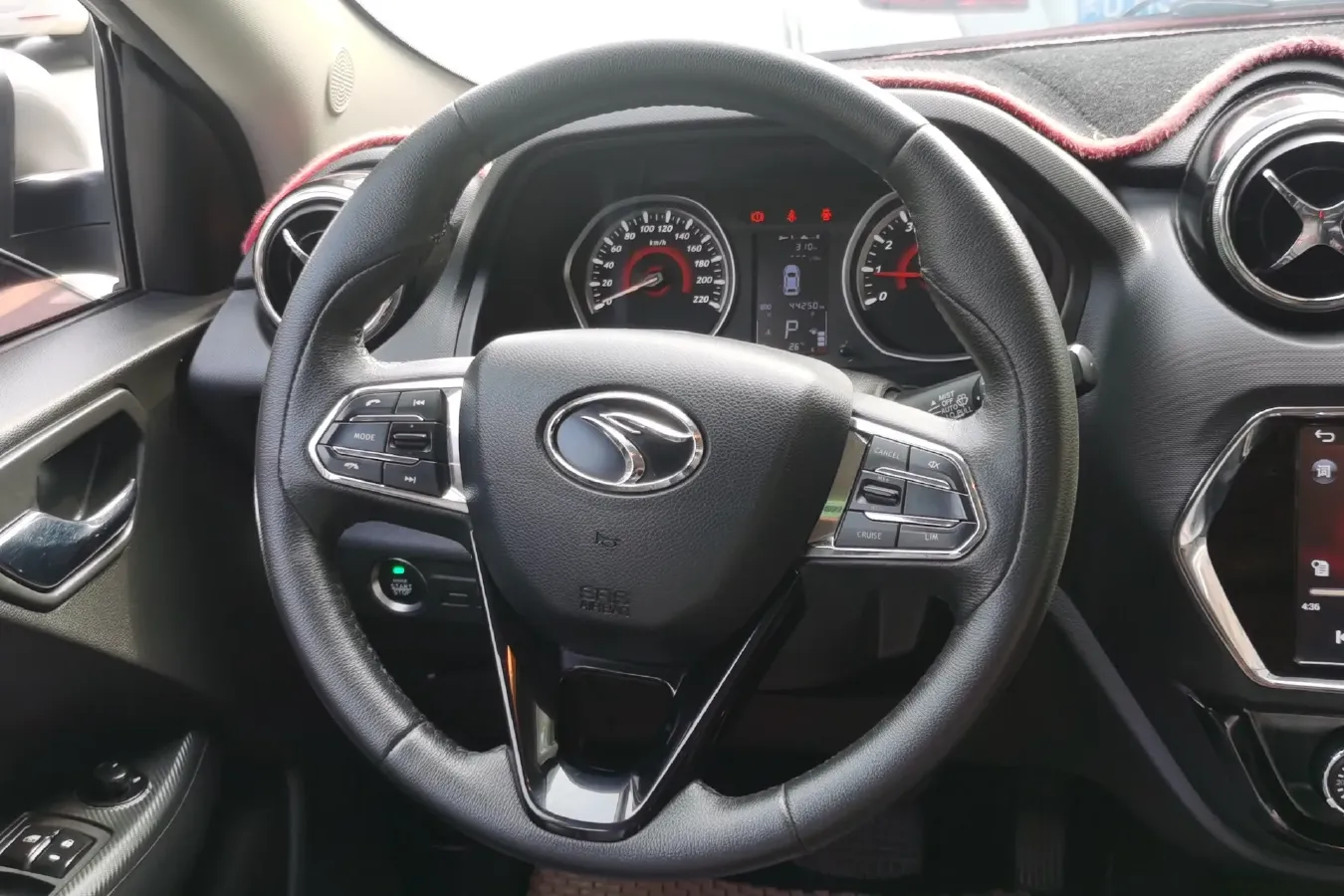 2018 Soueast DX3 1.5T 156HP L4 CVT,autocango,china used car exporter,china ev exporter,chinese used car exporter,chinese used ev exporter