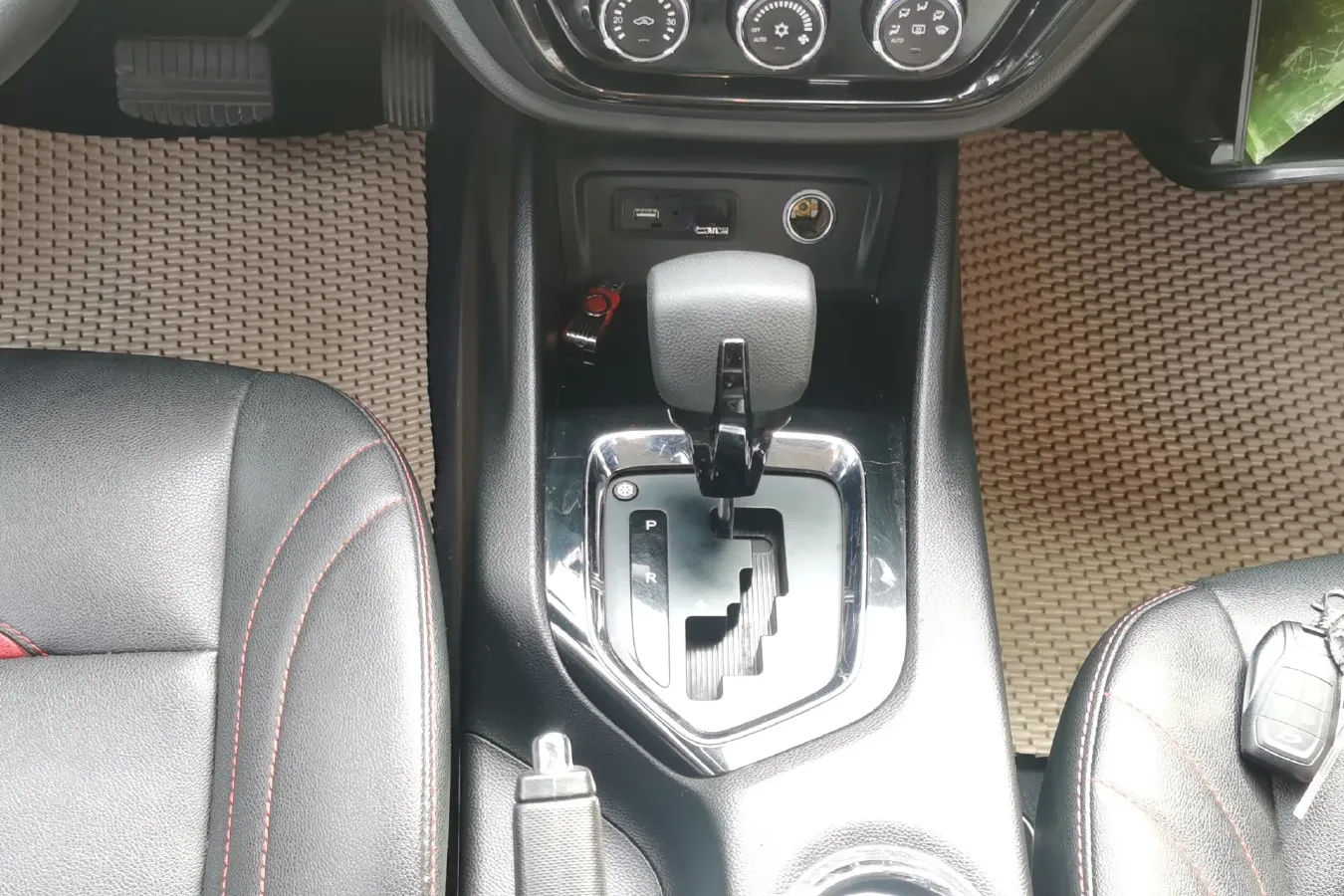 2018 Soueast DX3 1.5T 156HP L4 CVT,autocango,china used car exporter,china ev exporter,chinese used car exporter,chinese used ev exporter