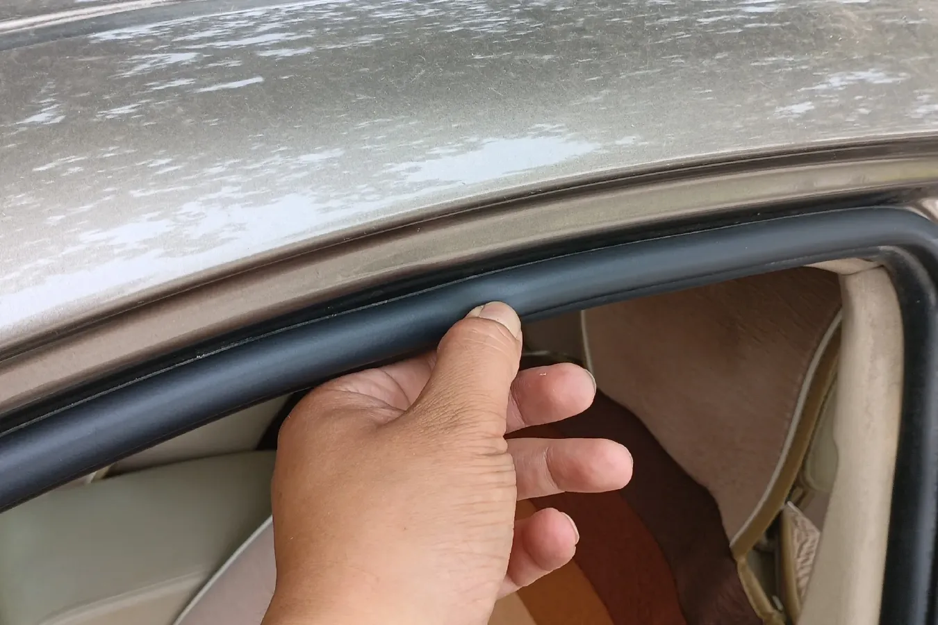 2015 Geely EC8 2.0L 141HP L4 5MT,autocango,china used car exporter,china ev exporter,chinese used car exporter,chinese used ev exporter