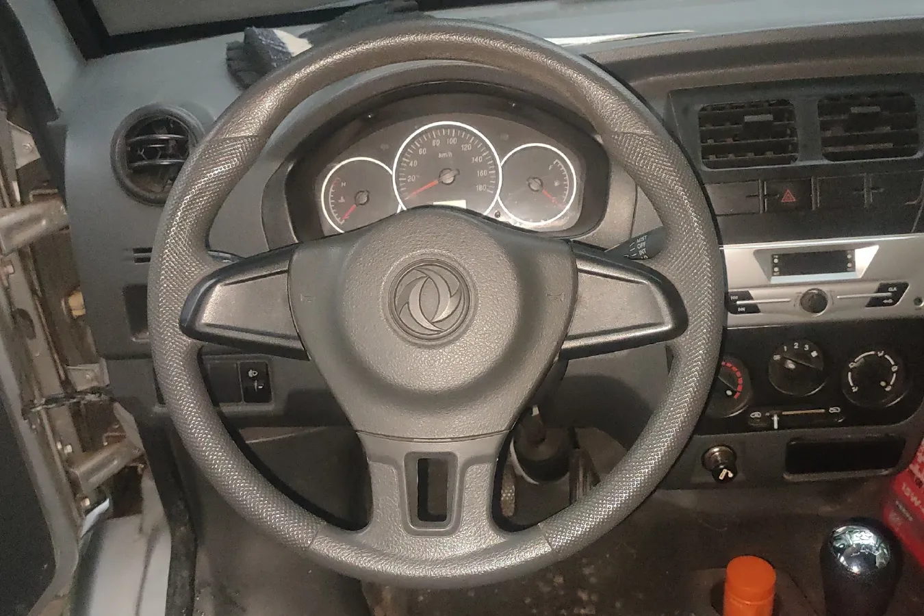 2017 DongFeng DFSK K07S 1.2L 88HP L4 5MT,autocango,china used car exporter,china ev exporter,chinese used car exporter,chinese used ev exporter