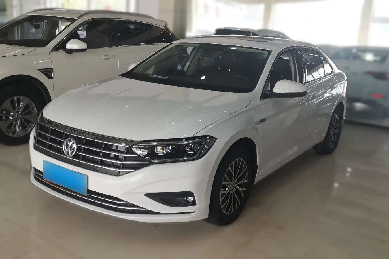 2021 Volkswagen Sagitar 1.2T 116HP L4 7DCT